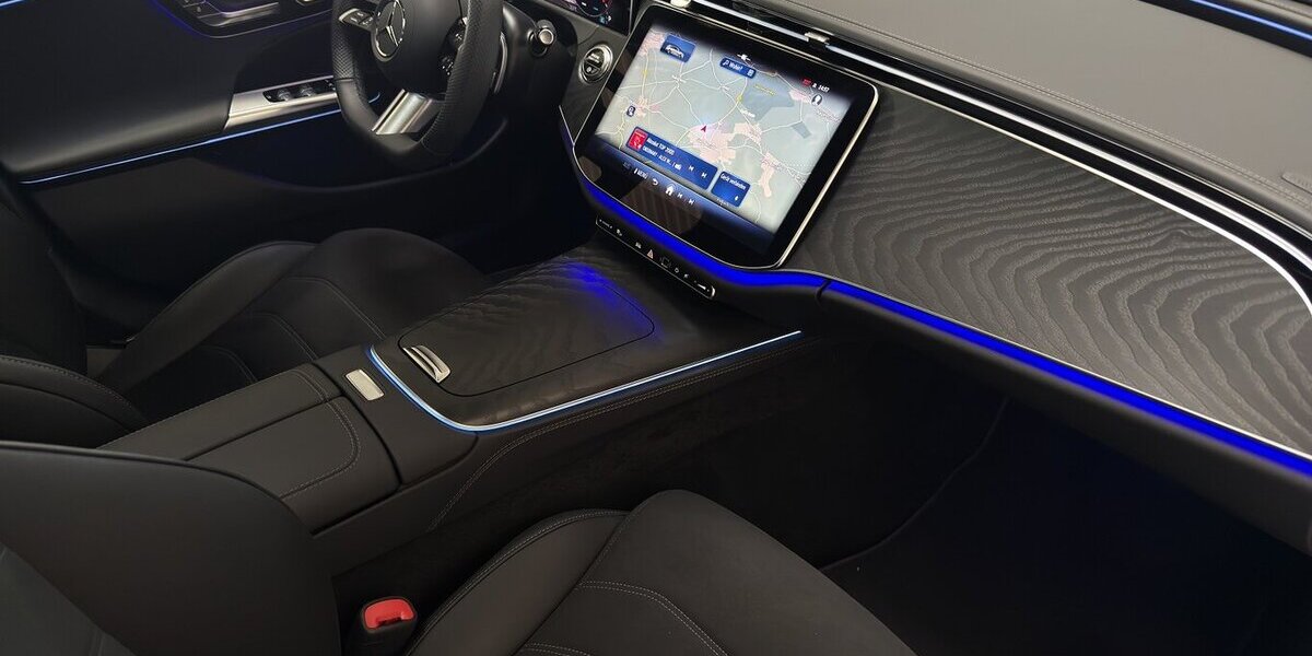 Mercedes-Benz E 200 T AMG ADVANCED+ PANO-DISTR-AHK-360°-MEMORY 8.080 km 51.499 &euro; Groß-Umstadt 64823