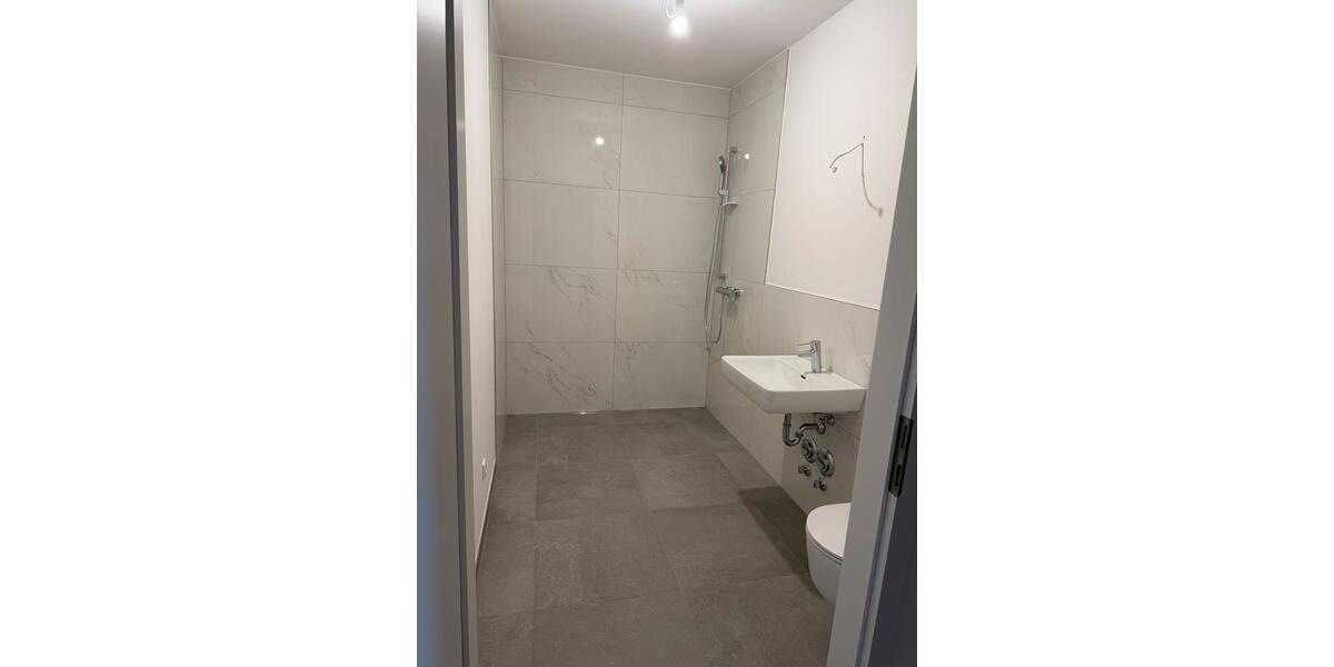 Etagenwohnung Maintal - 2 Zimmer, 62 m&sup2;, 1.150&euro; | Angebot:25648811