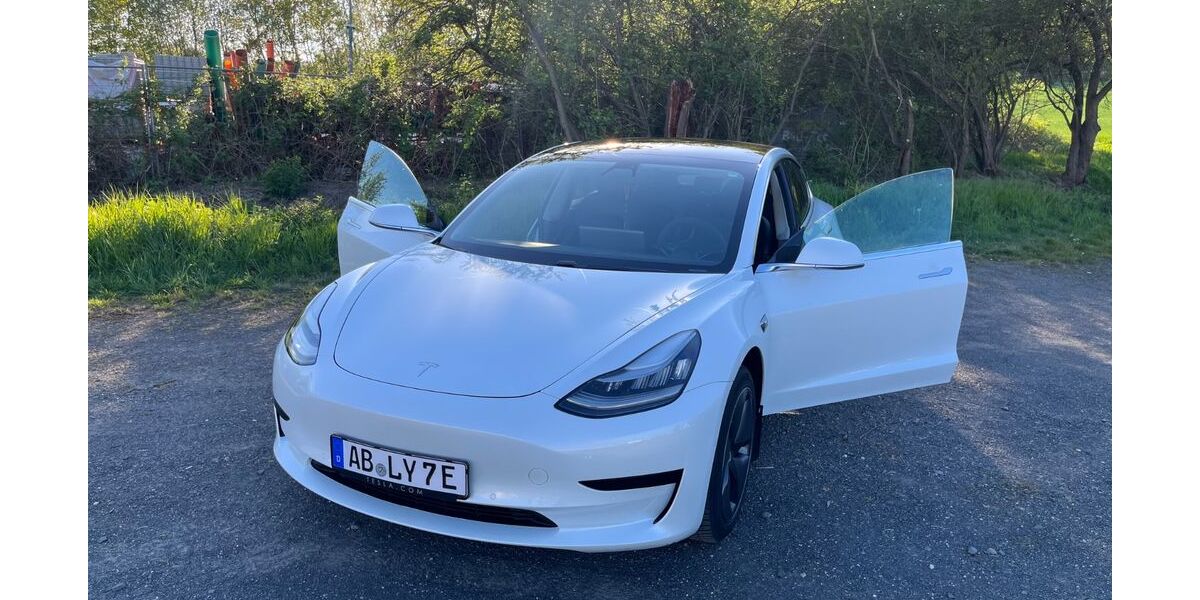 Tesla Model 3 125.000 km 18.500 &euro; Aschaffenburg 63741