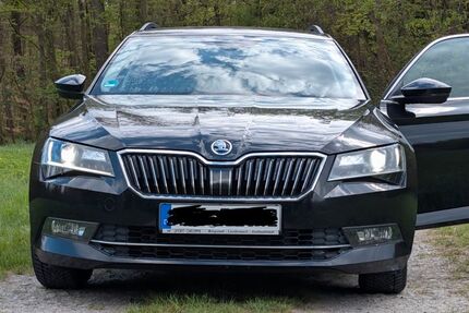Skoda Superb 179.000 km 14.250 &euro; Erlenbach am Main 63906