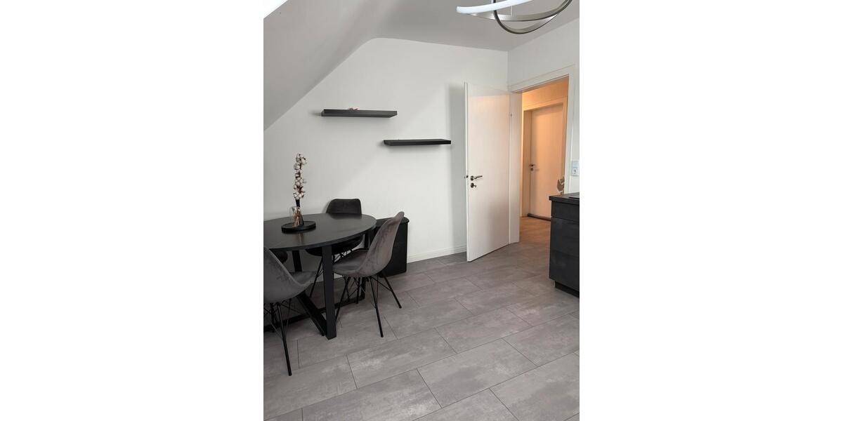 Dachgeschoßwohnung Breuberg - 4 Zimmer, 98 m&sup2;, 1.100&euro; | Angebot:26322088