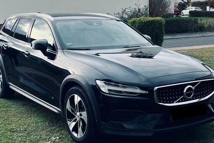 Volvo V60 Cross Country 75.036 km 22.501 &euro; Erlenbach am Main 63906