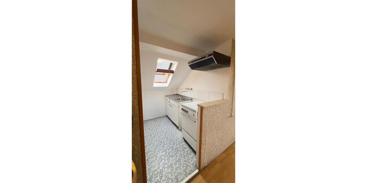 Dachgeschoßwohnung Faulbach - 2 Zimmer, 33 m&sup2;, 320&euro; | Angebot:25978852