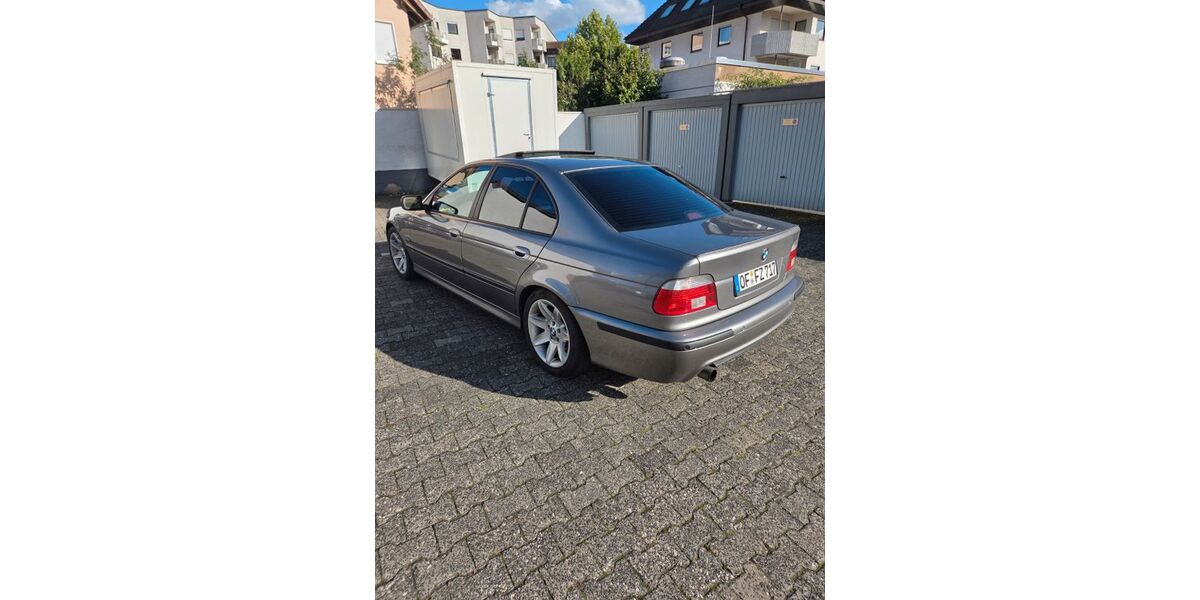 BMW 530 308.000 km 7.100 &euro; Obertshausen 63179