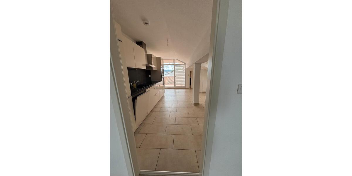 Dachgeschoßwohnung Freigericht - 2.5 Zimmer, 82 m&sup2;, 220.000&euro; | Angebot:26958582