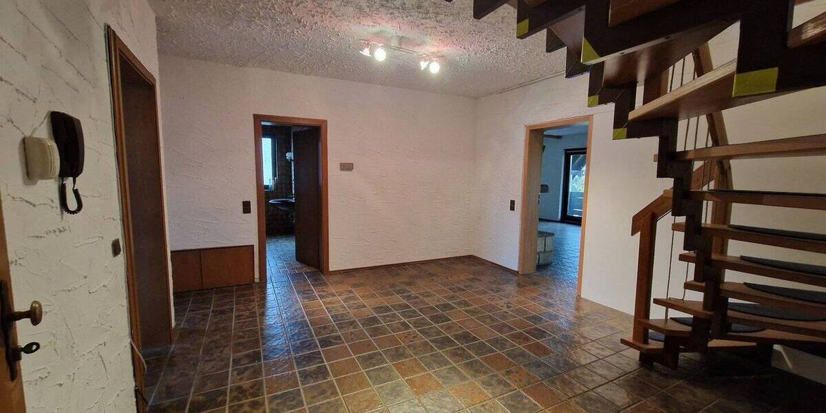 Mehrfamilienhaus, Wohnhaus Großkrotzenburg - 8 Zimmer, 288 m&sup2;, 699.000&euro; | Angebot:26092205