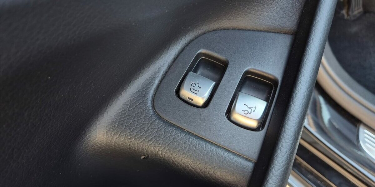 Mercedes-Benz E 400 d T 4M Standheizung, Rückfahrkamera, AHK, Co 200.000 km 19.490 &euro; Rodgau 63110