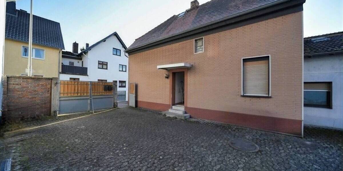Einfamilienhaus Babenhausen - 7 Zimmer, 137 m&sup2;, 249.000&euro; | Angebot:26065872