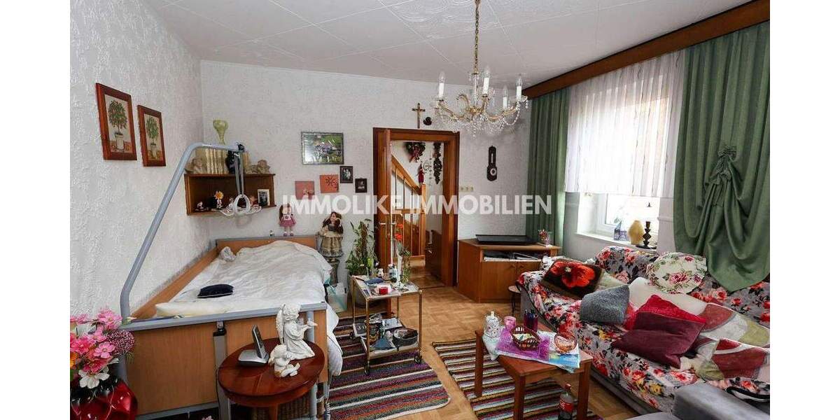 Reihenmittelhaus Gelnhausen-Höchst Höchst - 4 Zimmer, 115 m&sup2;, 190.000&euro; | Angebot:25770851
