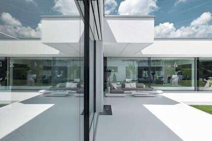 Haus Gelnhausen - 7 Zimmer, 300 m&sup2;, 2.350.000&euro; | Angebot:25302985