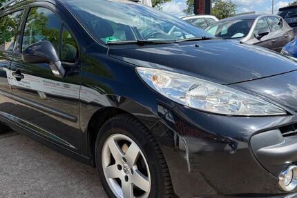 Peugeot 207 218.000 km 1.990 &euro; Mainaschaff 63814