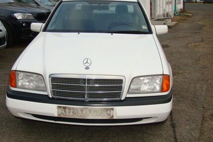 Mercedes-Benz C 180 206.000 km 1.750 &euro; Erlensee 63526