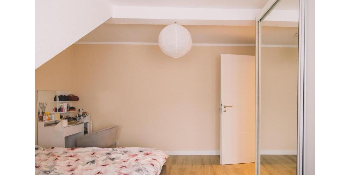 Dachgeschoßwohnung Hanau - 2 Zimmer, 68 m&sup2;, 900&euro; | Angebot:26296793