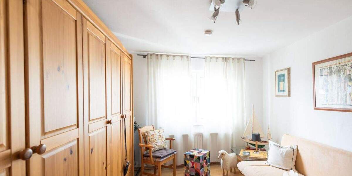 Mehrfamilienhaus, Wohnhaus Großheubach - 6 Zimmer, 215 m&sup2;, 560.000&euro; | Angebot:25777966