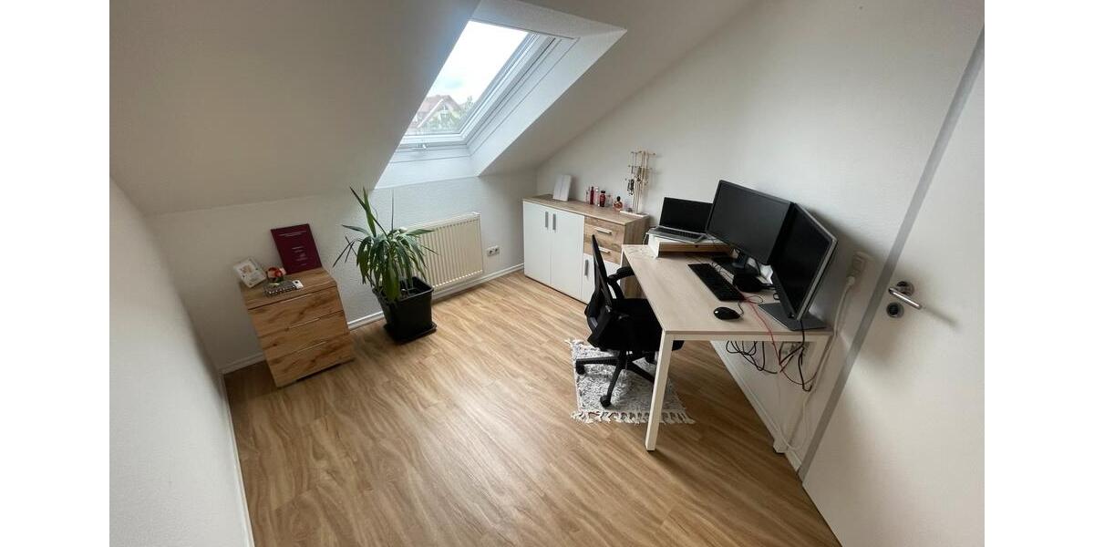 Dachgeschoßwohnung Großwallstadt - 4 Zimmer, 75 m&sup2;, 285.000&euro; | Angebot:27189798