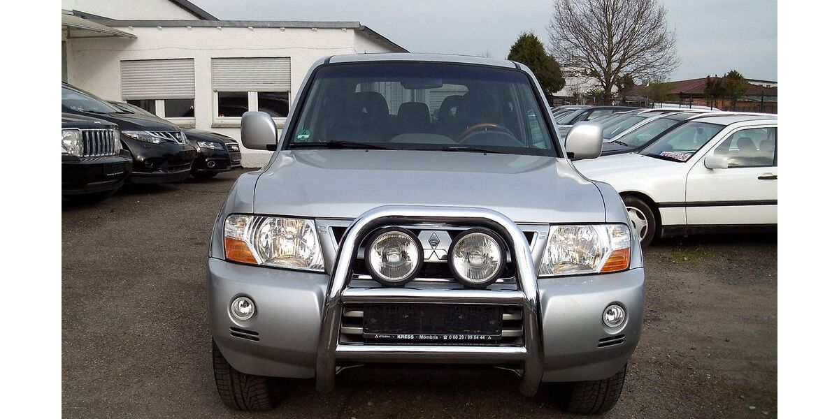 Mitsubishi Pajero 209.000 km 5.900 &euro; Erlensee 63526