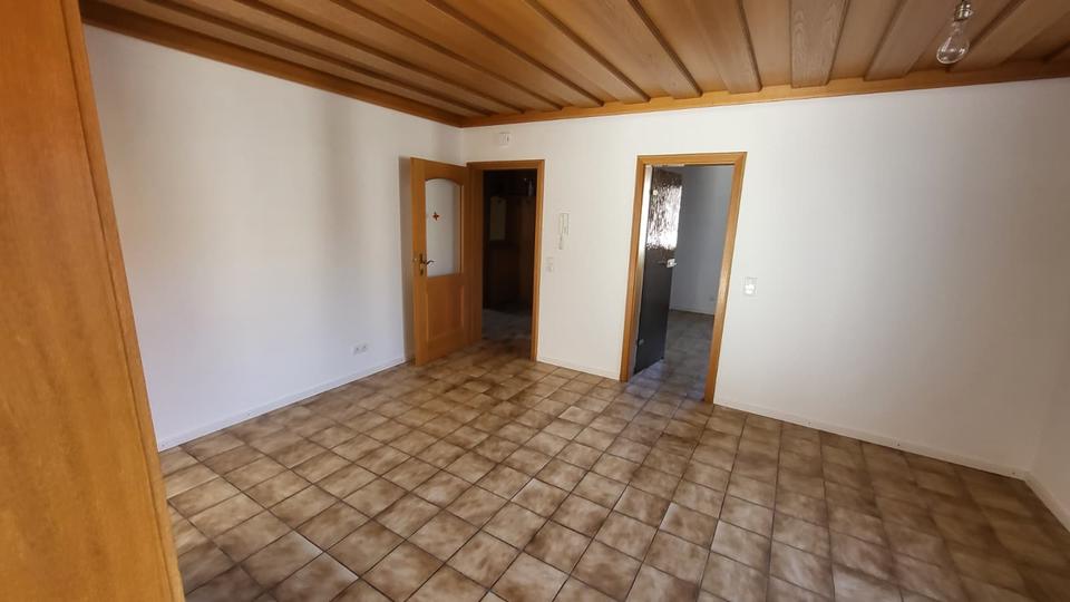 Etagenwohnung Linsengericht - 3.5 Zimmer, 120 m&sup2;, 1.100&euro; | Angebot:26649777