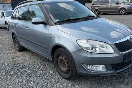Skoda Fabia 213.731 km 2.700 &euro; Biebergemünd-Kassel 63599