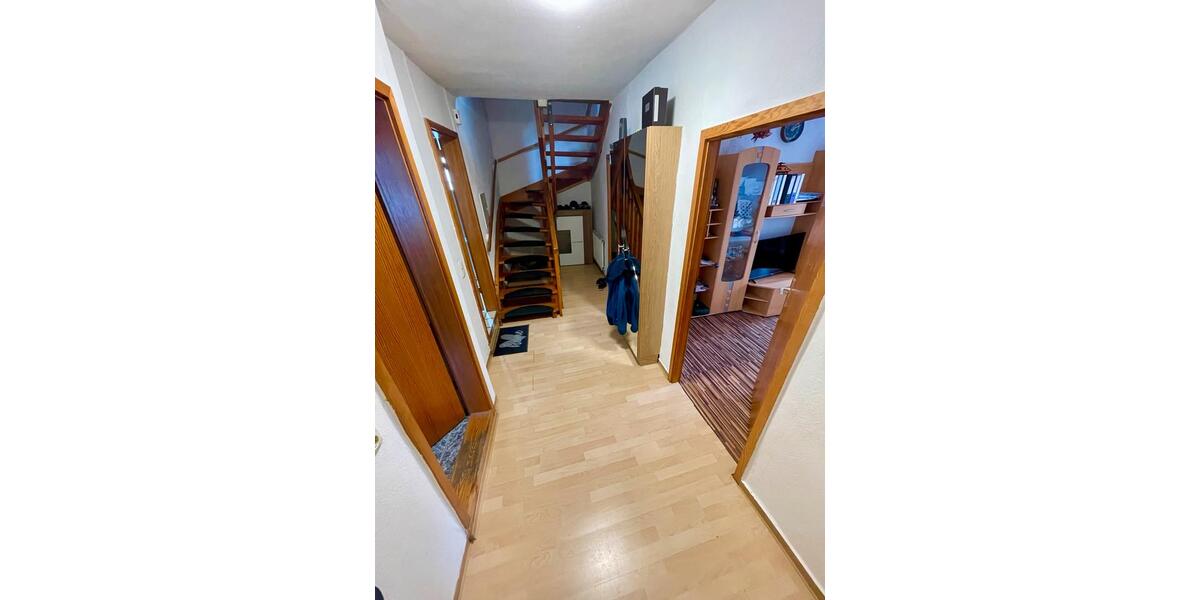 Etagenwohnung Breuberg - 5 Zimmer, 140 m&sup2;, 110.000&euro; | Angebot:26129325