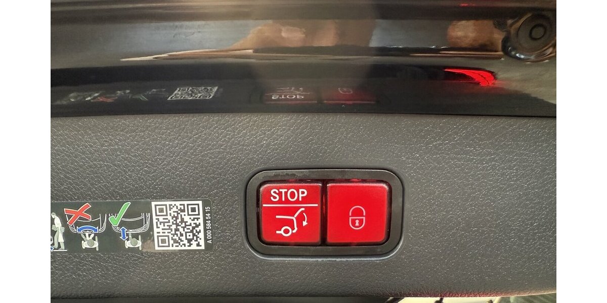 Mercedes-Benz GLC 300 4M AMG PREMIUM BURMESTER- PANORAMA- AHK! 21.213 km 60.990 &euro; Groß-Umstadt 64823