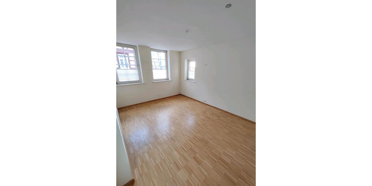 Einfamilienhaus Gelnhausen - 5 Zimmer, 141 m&sup2;, 1.450&euro; | Angebot:25419521