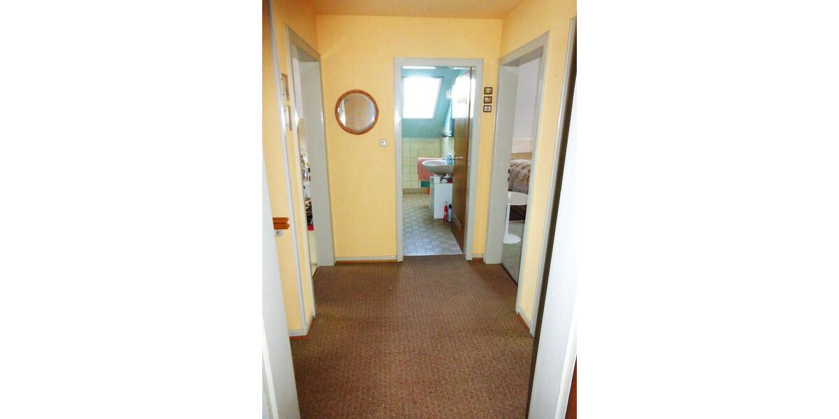 Einfamilienhaus Hasselroth - 7 Zimmer, 140 m&sup2;, 479.000&euro; | Angebot:25808101