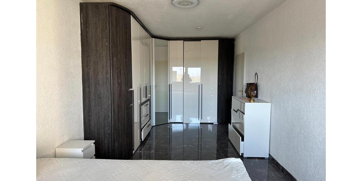 Etagenwohnung Maintal - 2 Zimmer, 70 m&sup2;, 900&euro; | Angebot:25902122