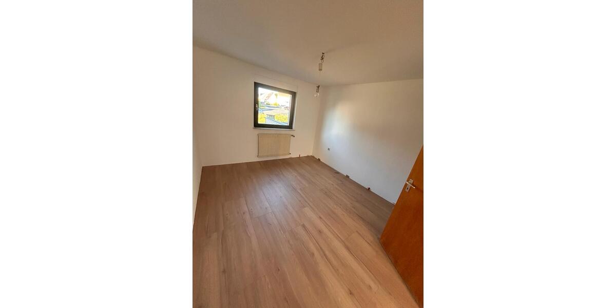 Erdgeschoßwohnung Goldbach - 3 Zimmer, 70 m&sup2;, 1.200&euro; | Angebot:26683670