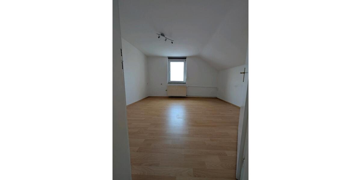 Dachgeschoßwohnung Babenhausen - 2 Zimmer, 56 m&sup2;, 860&euro; | Angebot:26038483