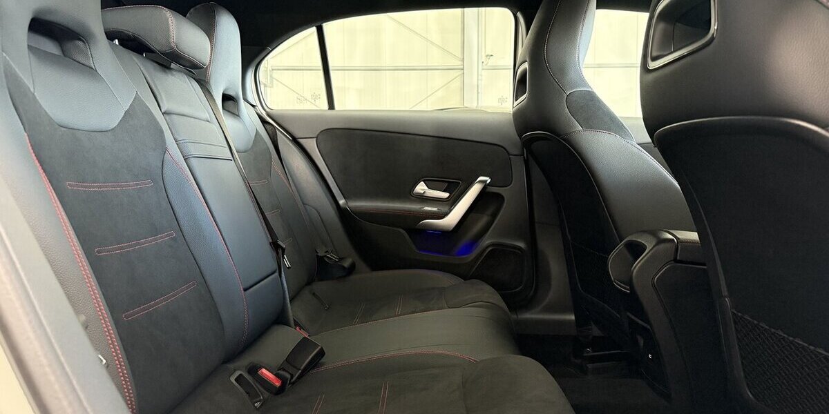 Mercedes-Benz A 250 4M AMG DISTRONIC- KEYLESS- MULTIBEAM- AMBI 12.894 km 38.499 &euro; Groß-Umstadt 64823