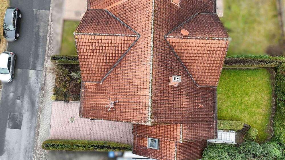 Einfamilienhaus Geiselbach - 7 Zimmer, 202 m&sup2;, 468.000&euro; | Angebot:25747646