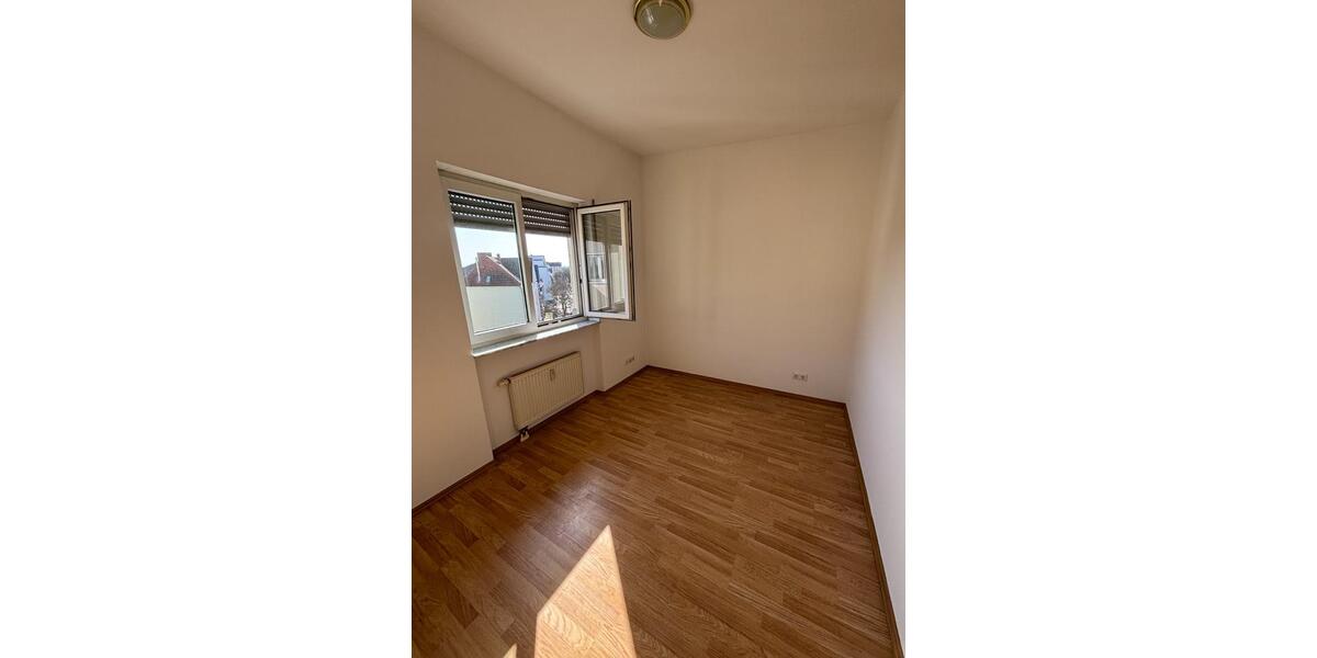 Etagenwohnung Hanau - 3 Zimmer, 100 m&sup2;, 345.000&euro; | Angebot:25404945