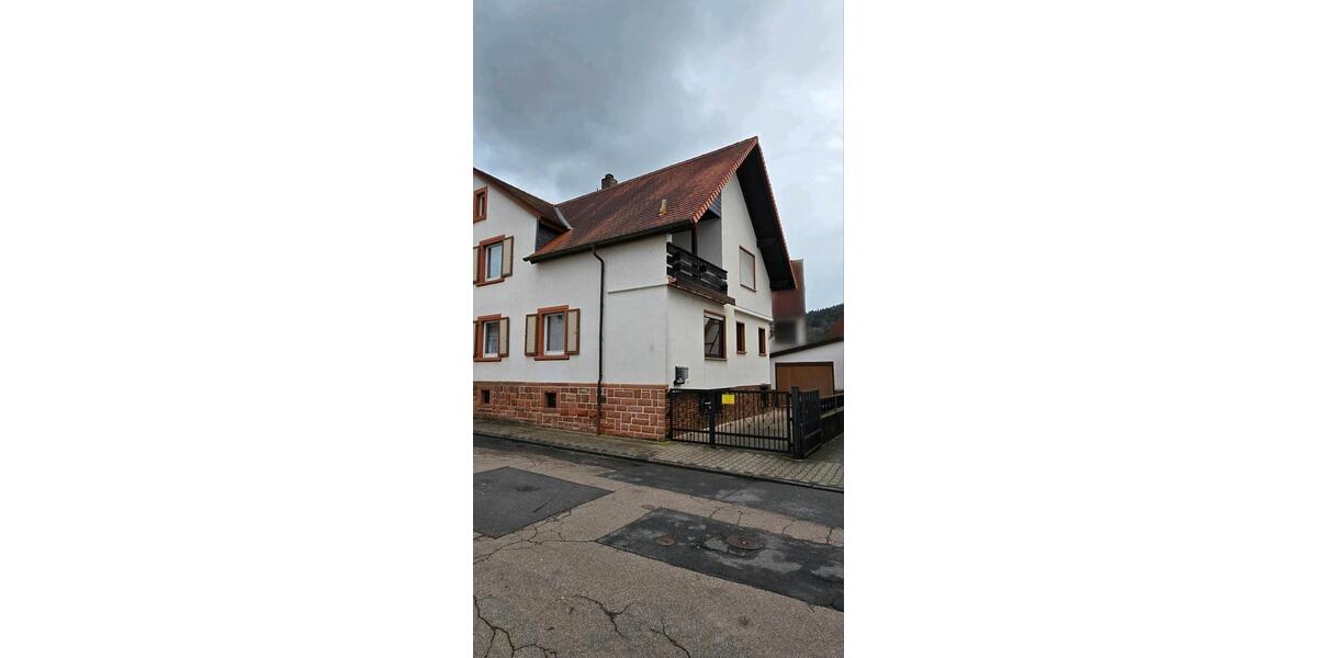 Einfamilienhaus Breuberg - 4.5 Zimmer, 150 m&sup2;, 1.200&euro; | Angebot:25261085