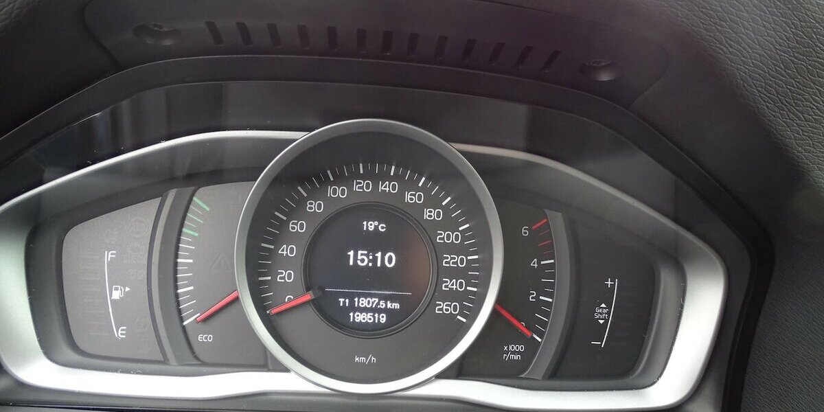 Volvo S60 Kinetic Klima, Navigation 196.500 km 7.999 &euro; Rodgau 63110