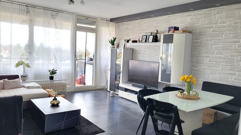 Modern sanierte 3 Zimmer-ETW in Ruhe und Blicklage - Etagenwohnung Bruchköbel | Angebot:25972173