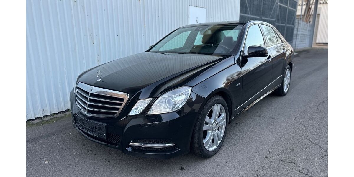 Mercedes-Benz E 220 217.000 km 9.400 &euro; Biebergemünd 63599