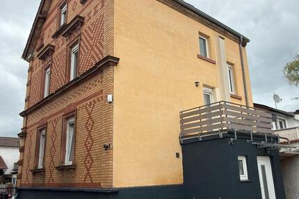 Haus Münster (Hessen) - 7 Zimmer, 195 m&sup2;, 2.450&euro; | Angebot:26048023