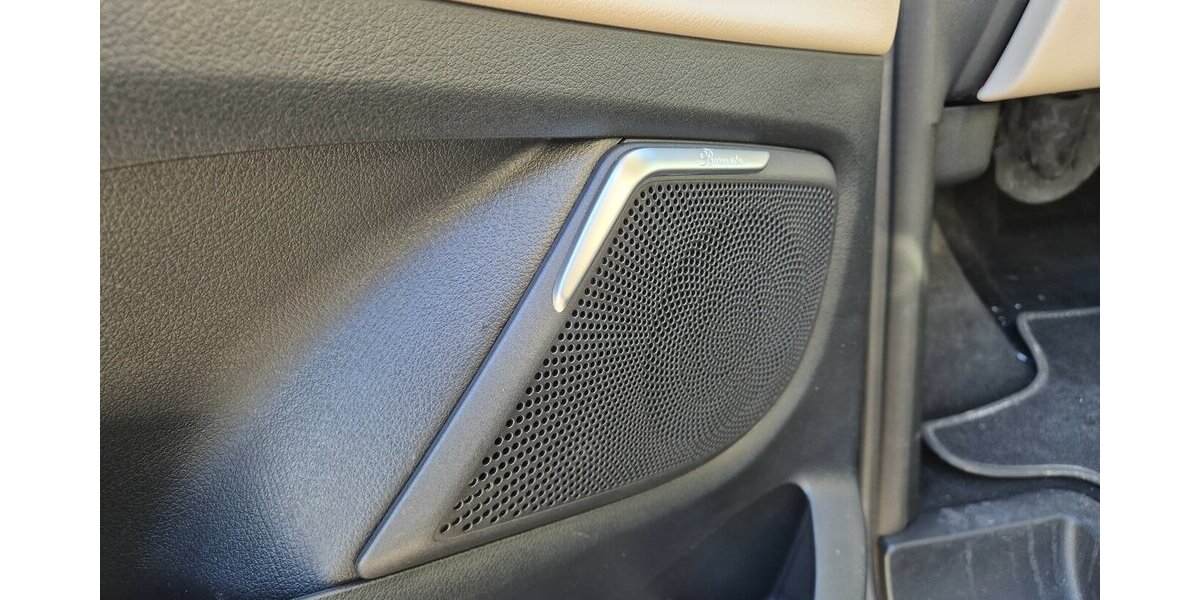 Mercedes-Benz V 300 d AVANTGARDE EDITION lang AMG Line Distronic 29.700 km 57.900 &euro; Rodgau 63110