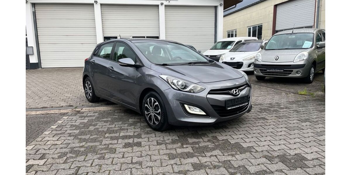 Hyundai i30 145.000 km 6.450 &euro; Hanau-Kleinauheim 63456