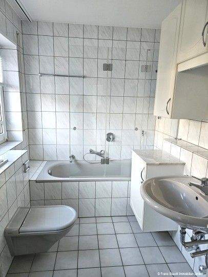 Etagenwohnung Goldbach - 2 Zimmer, 98 m&sup2;, 350.000&euro; | Angebot:25770253